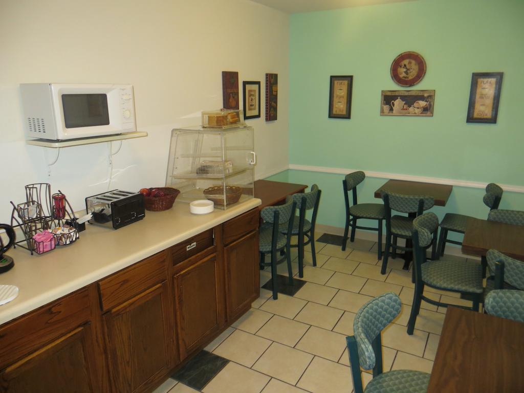 Ripon Welcome Inn And Suites Buitenkant foto